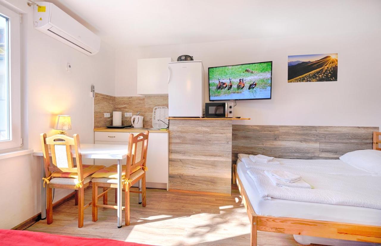 Appartamento New With Aircon & Free Parking *